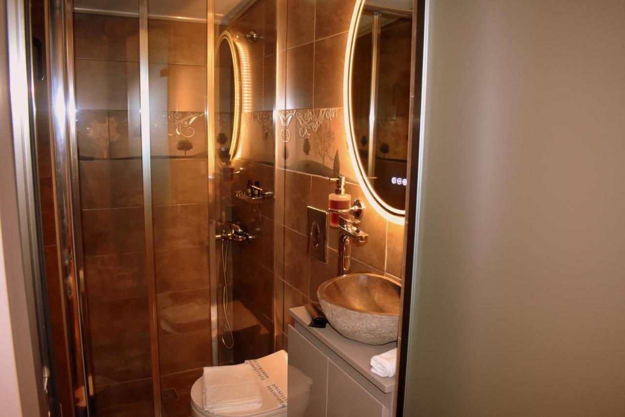 Apartment Harmony 2 In Gold Lavrion