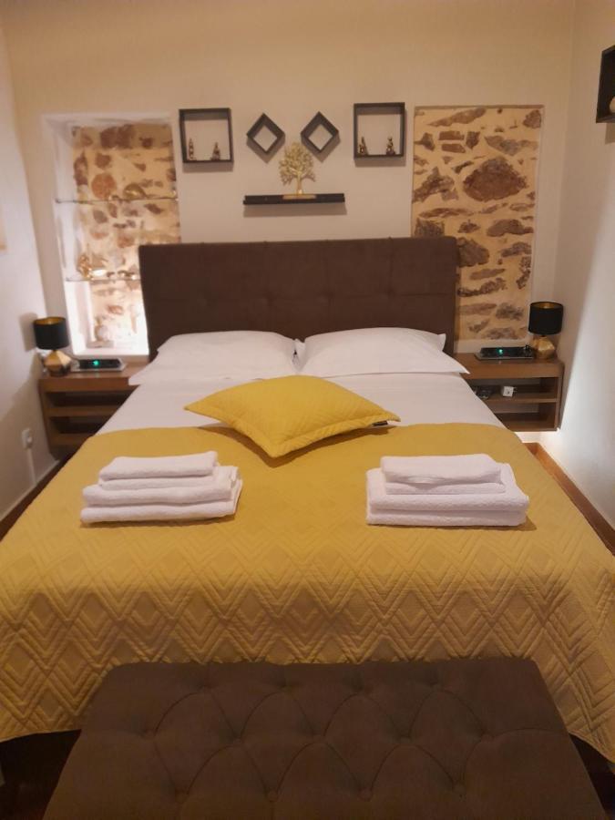Apartment Harmony 2 In Gold